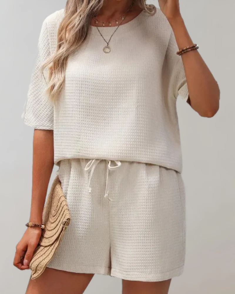 Megan® | Relaxed Shirt And Shorts Set - Image 4