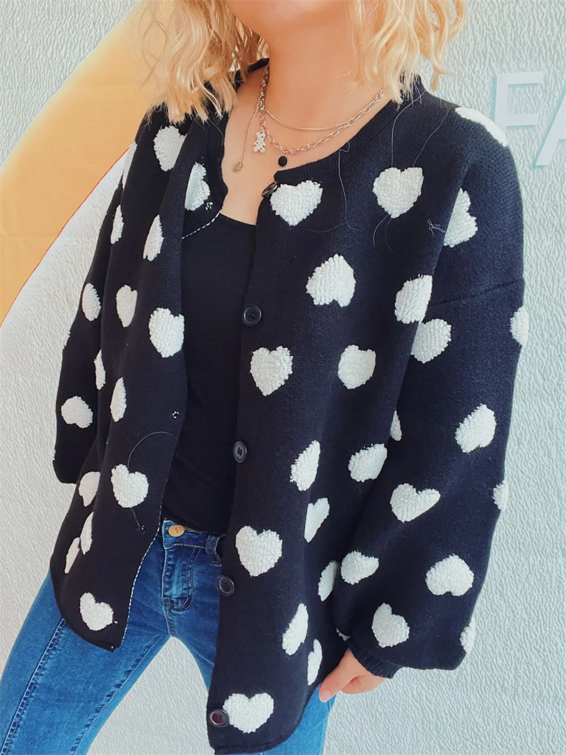 Melanie | Long-sleeved cardigan with heart buttons - Image 7
