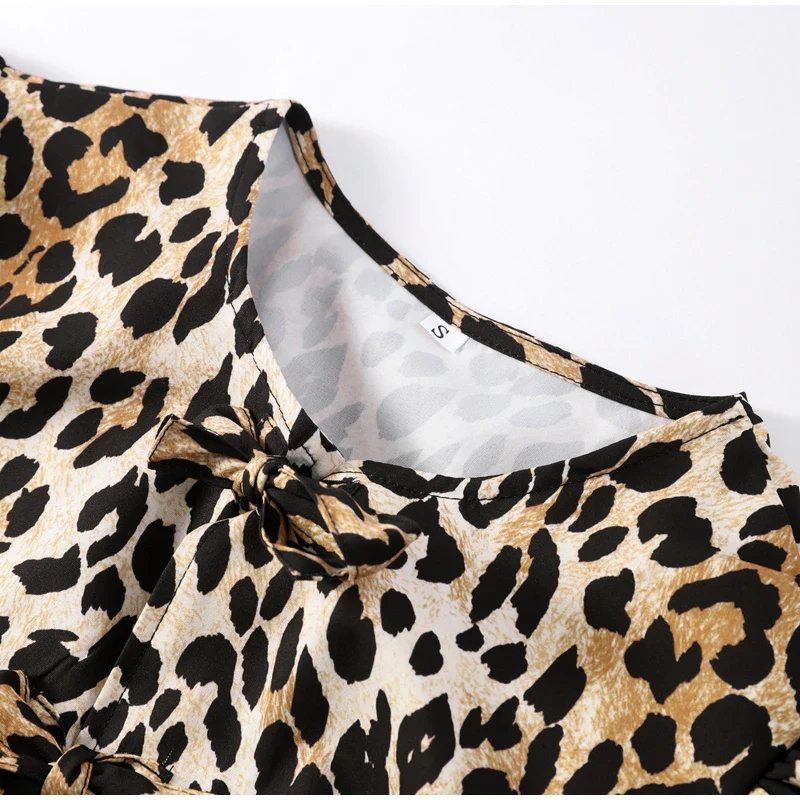Melissa® | Leopard Lace Blouse With Bubble Sleeves - Image 3