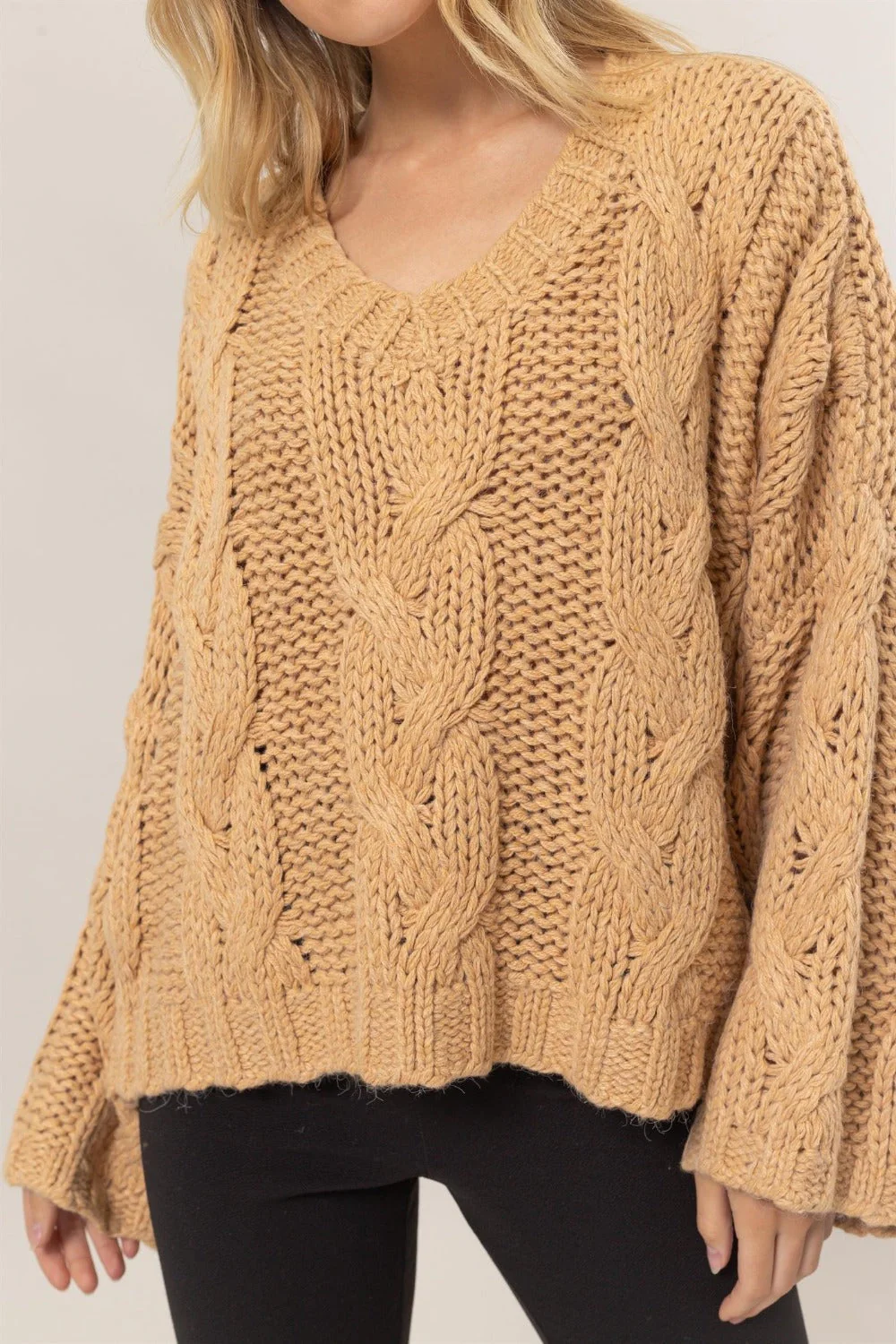 Merced | Cable knit V-neck sweater - Image 3