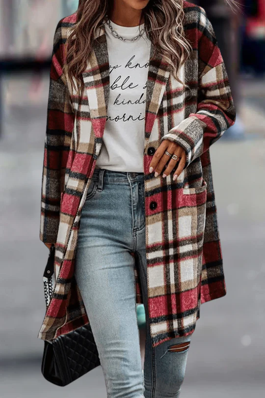 Mercedes| Classic and stylish winter coat - Image 7