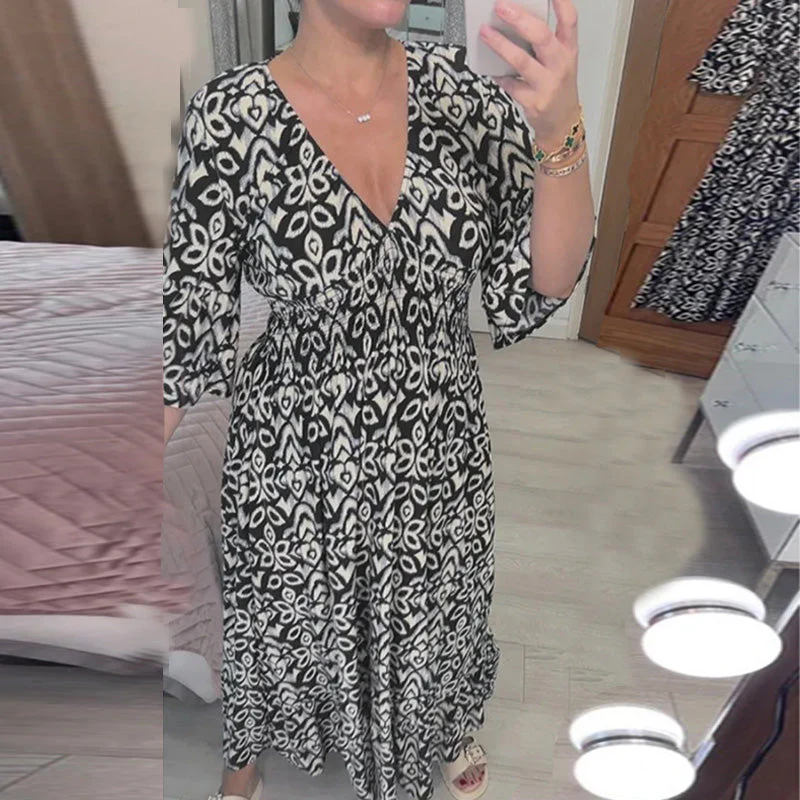 Mignon® | Chic Dress With Flared Sleeves - Image 2