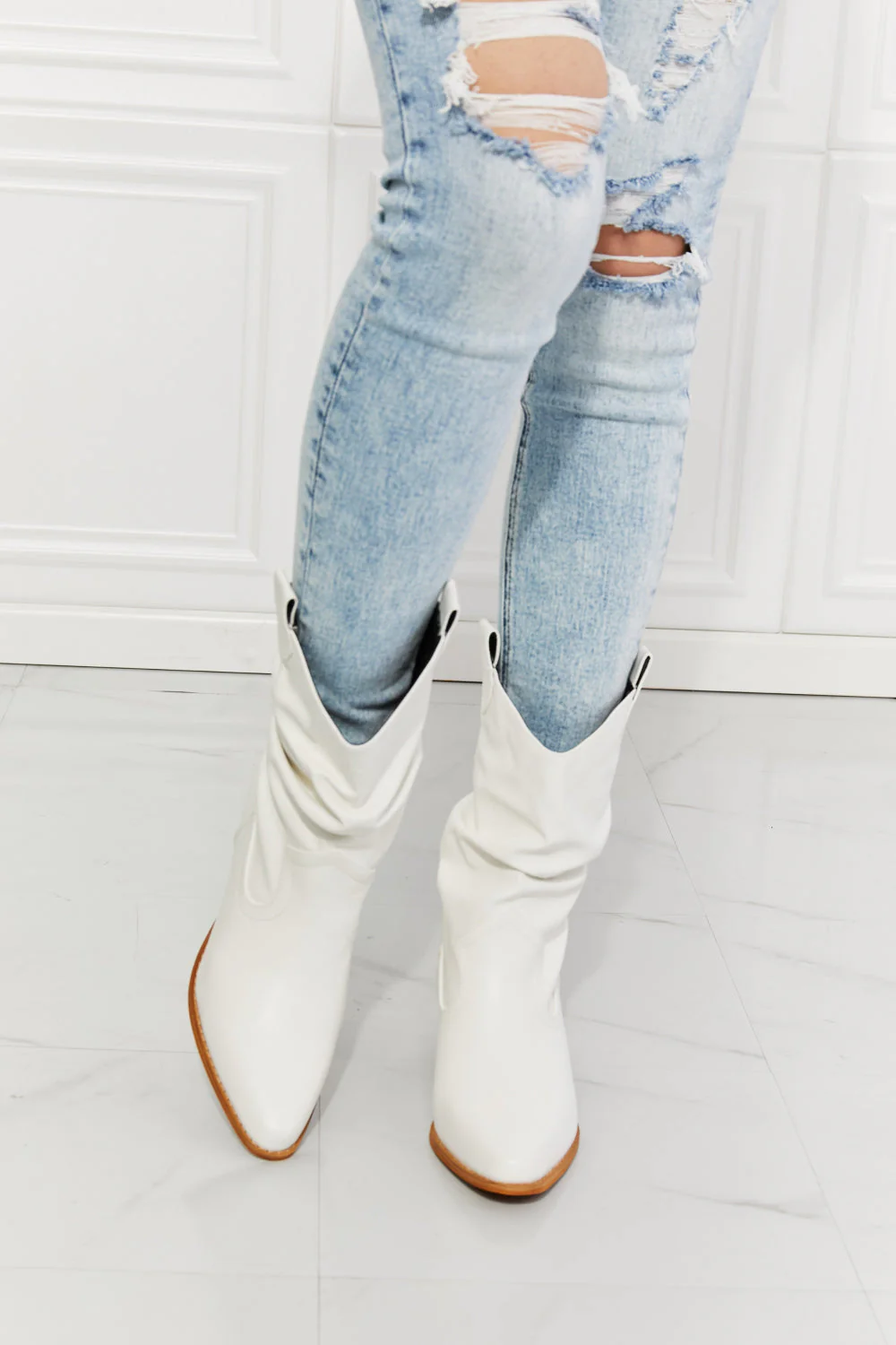 Mila | Timeless and supportive orthopedic boots - Image 2