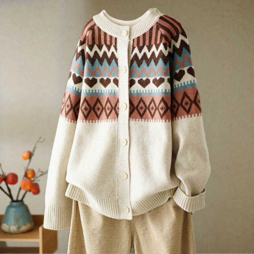 Milagros | Elegant and casual winter cardigan - Image 7