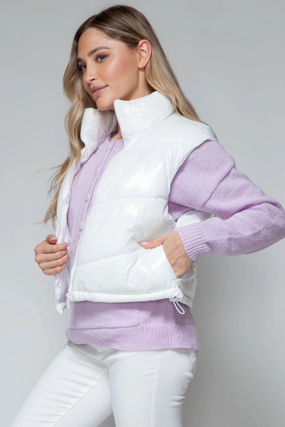 Milagros | Snobish shiny quilted vest with turtleneck and zip - Image 4