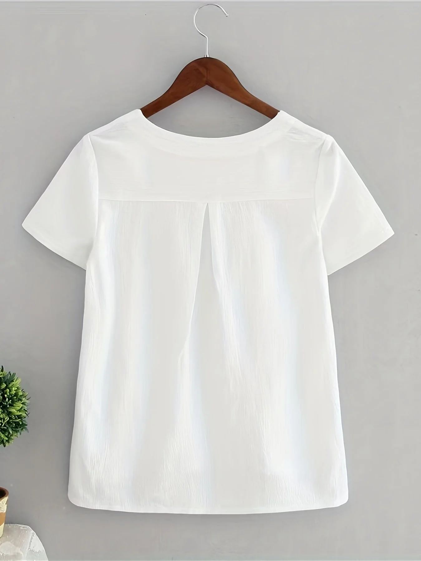 Mina® | Women'S White V-Neck Linen Blouse - Image 4