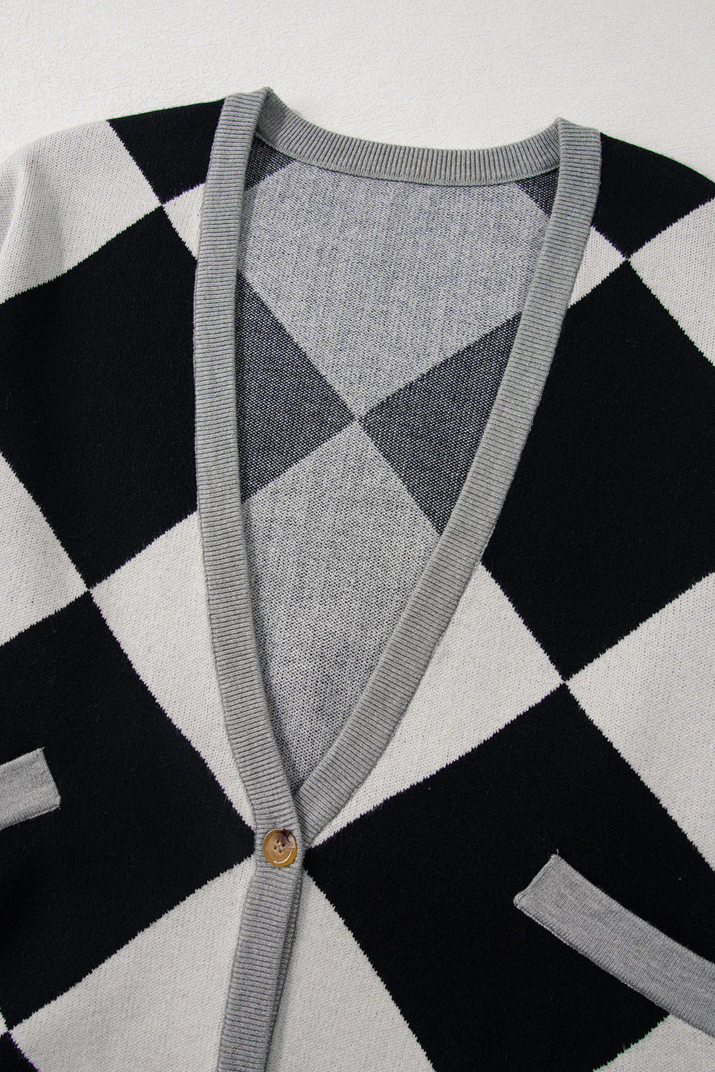 Monica| Casual and fashionable winter cardigan - Image 8