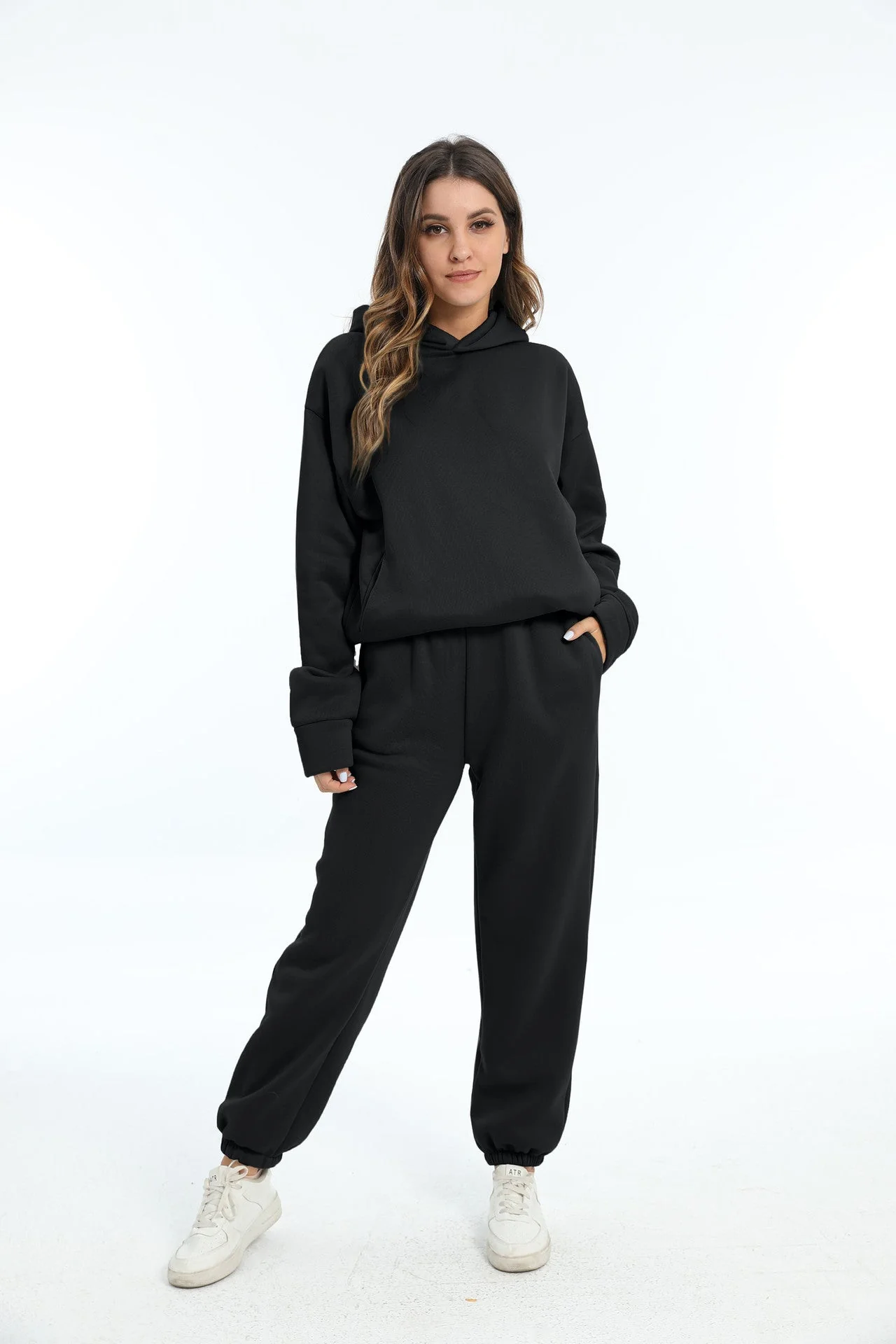 Monica | Classic sweatshirt set - Image 4