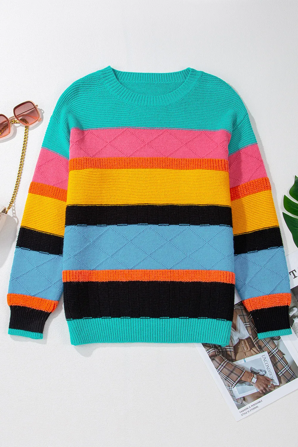 Monica | Contrast sweater with a crew neck and dropped shoulders - Image 5