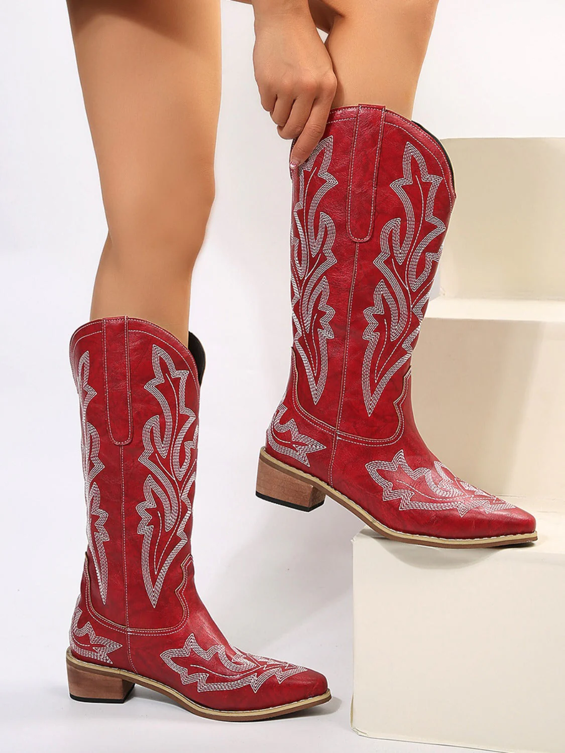 Monica | Elegant and detailed support boots - Image 3