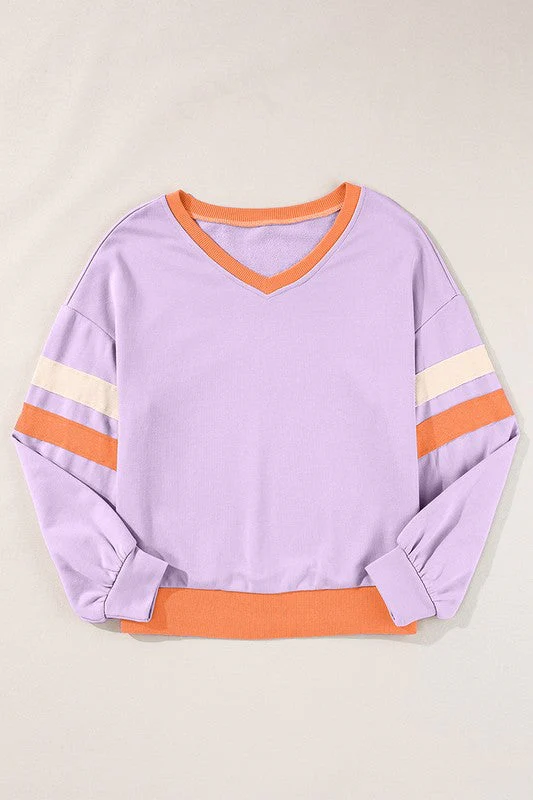 Monique | Knitted women's sweatshirt with low shoulders and V-neck - Image 9