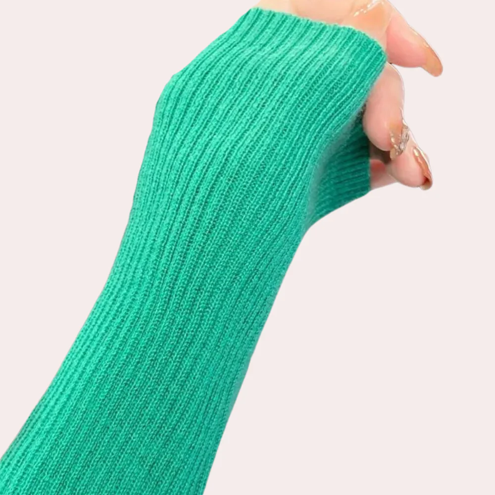 Nadia | Relaxed and stylish winter sweater - Image 3