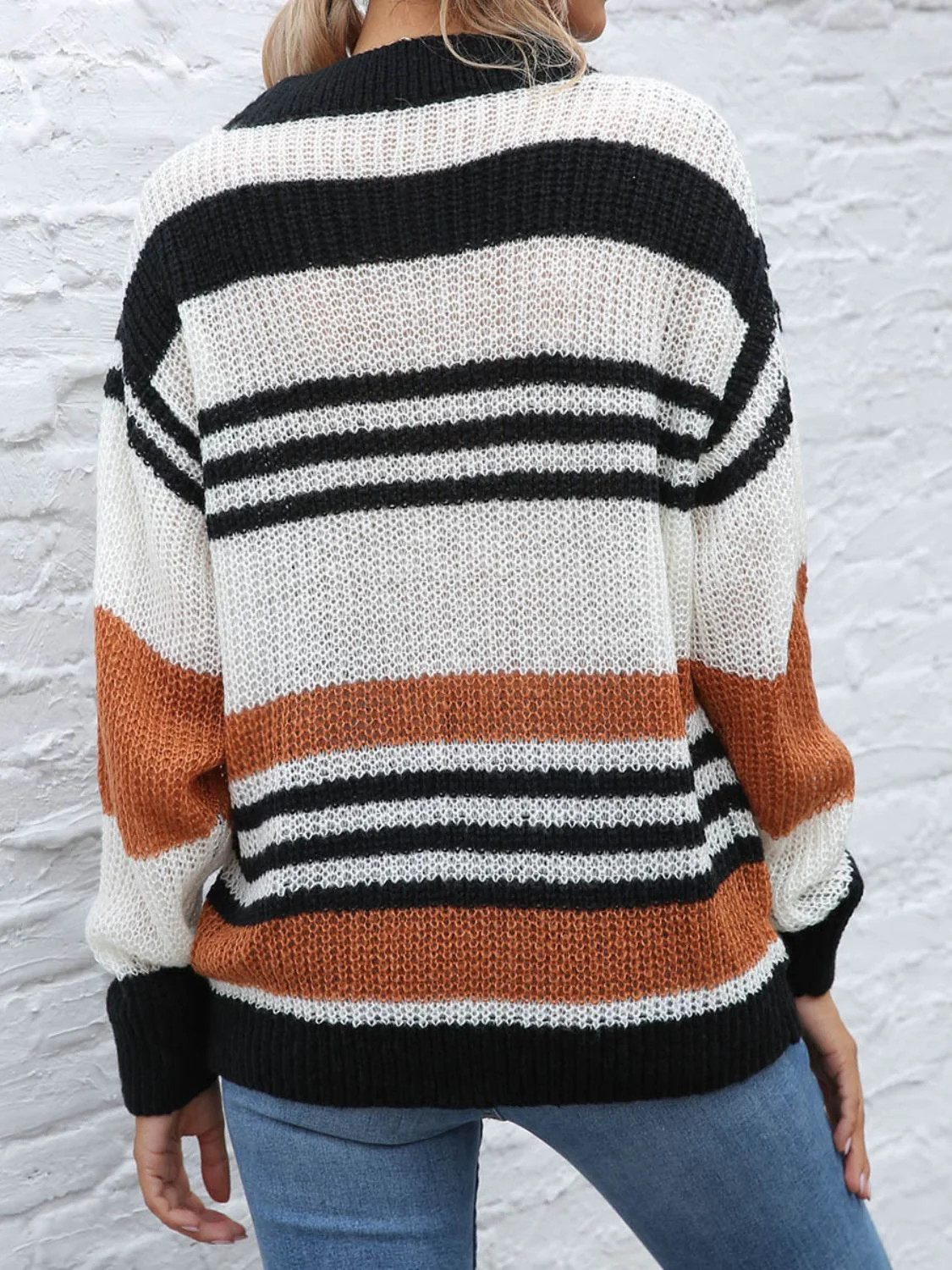 Nadine | Contrasting striped long-sleeved sweater with a crew neck - Image 2