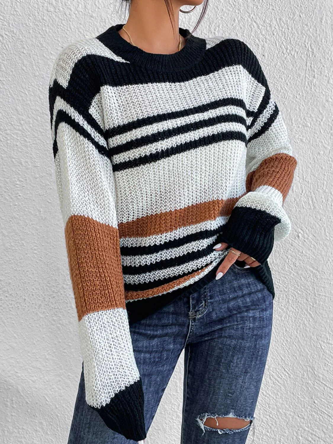 Nadine | Contrasting striped long-sleeved sweater with a crew neck - Image 3
