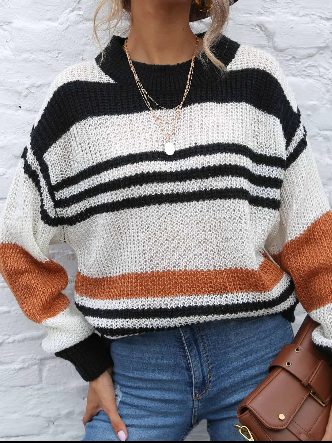 Nadine | Contrasting striped long-sleeved sweater with a crew neck - Image 5