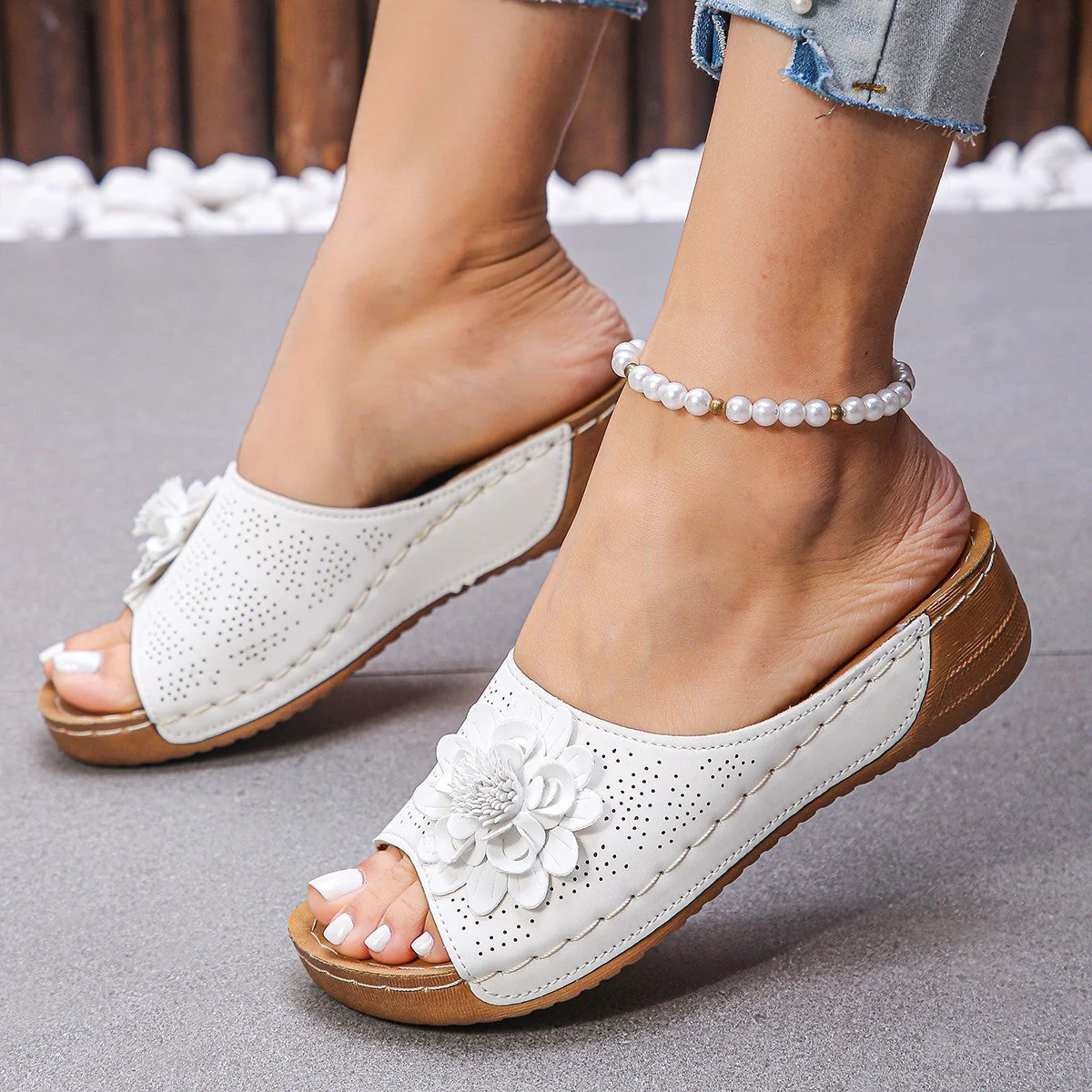 Nahir® | Women'S Flower-Embellished Slide Sandals - Image 3