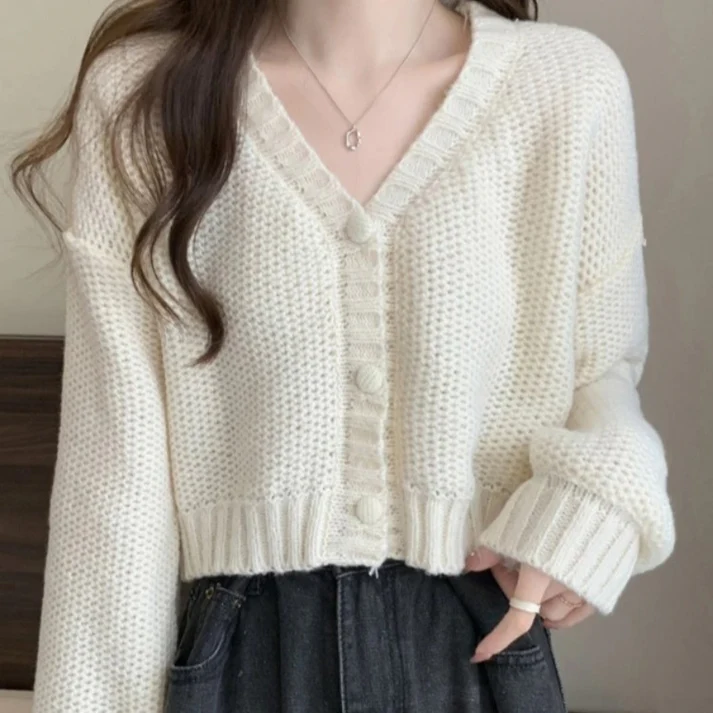 Natividad | Modern and comfortable winter cardigan - Image 2