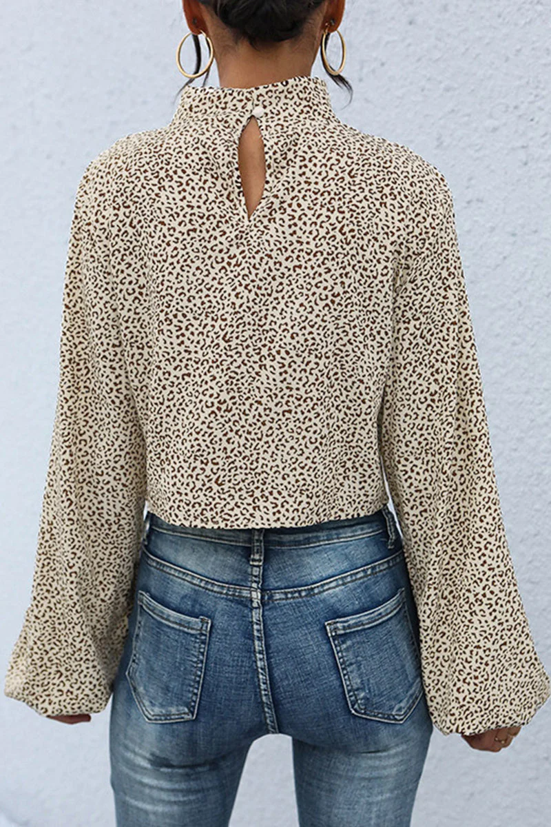 Nelly | Casual turtleneck tops with asymmetrical leopard print - Image 3