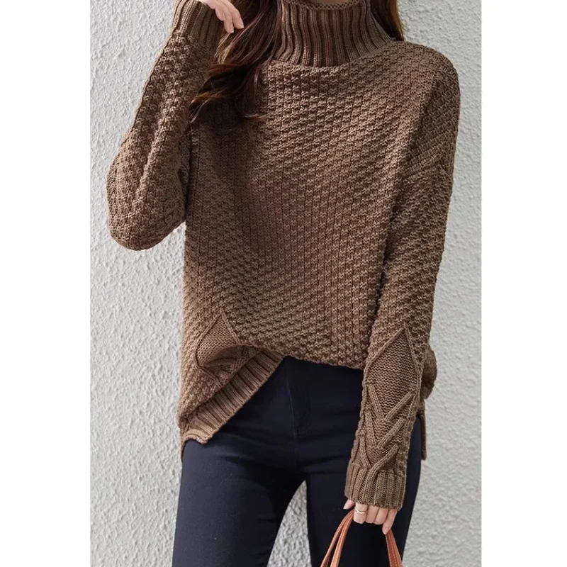 Nerea | Elegant and versatile winter garment - Image 3