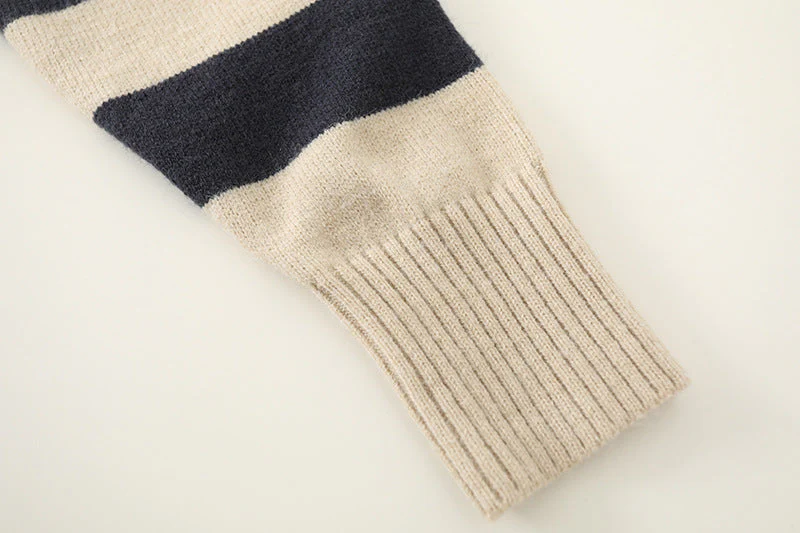 Nicol | Simple and stylish winter sweater - Image 9