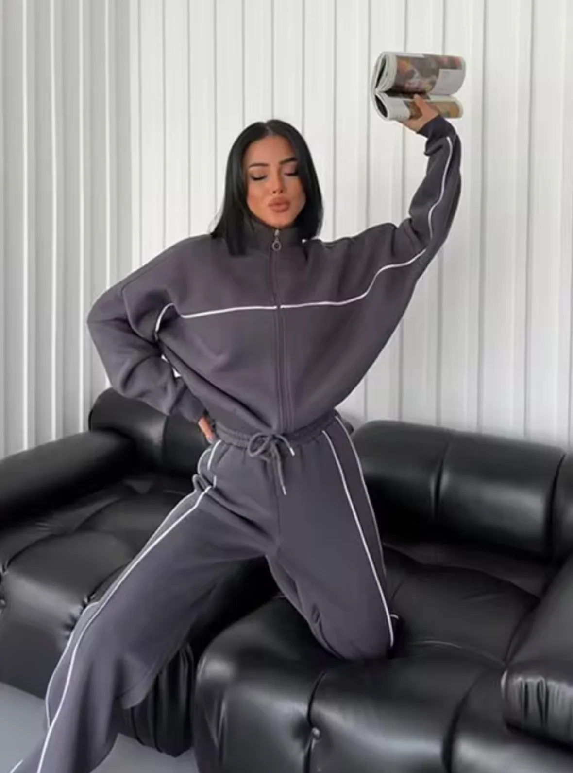 Nicol | Turtleneck cardigan and trousers set - Image 4