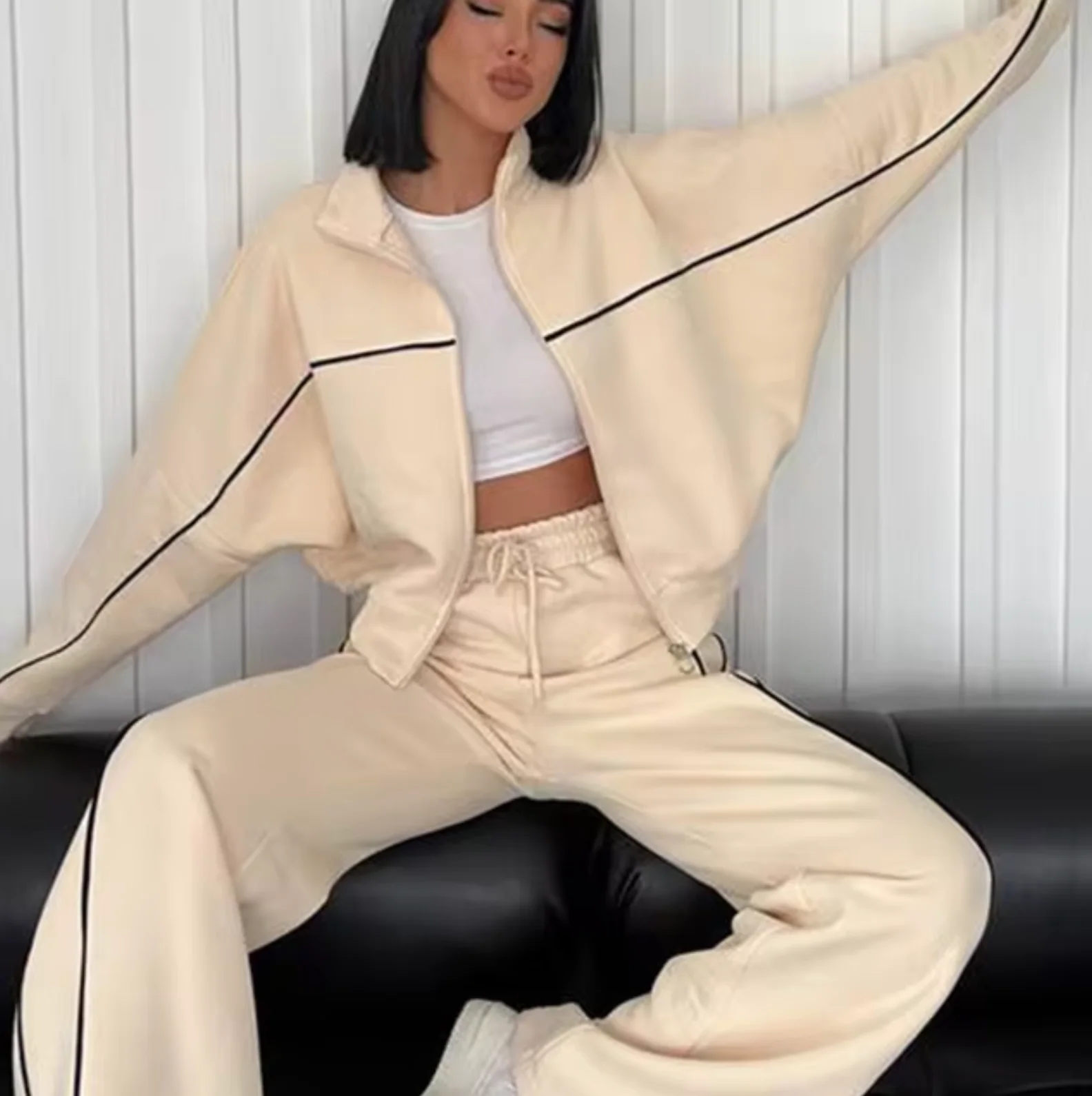 Nicol | Turtleneck cardigan and trousers set - Image 5
