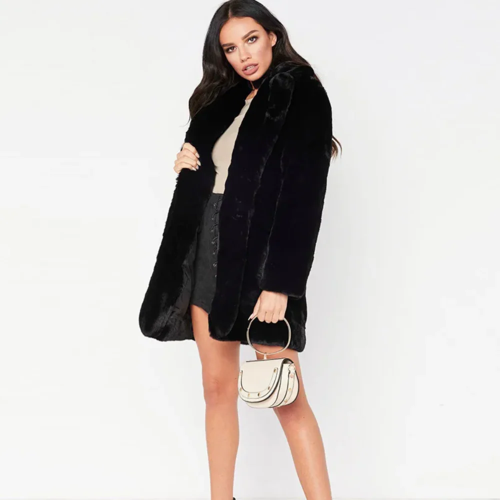 Nina | Fashionable and minimalist winter garment - Image 11