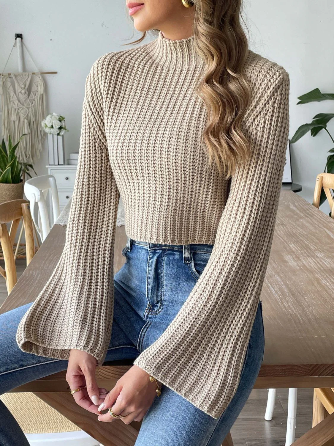 Nina | Long-sleeved sweater with stand-up collar - Image 2