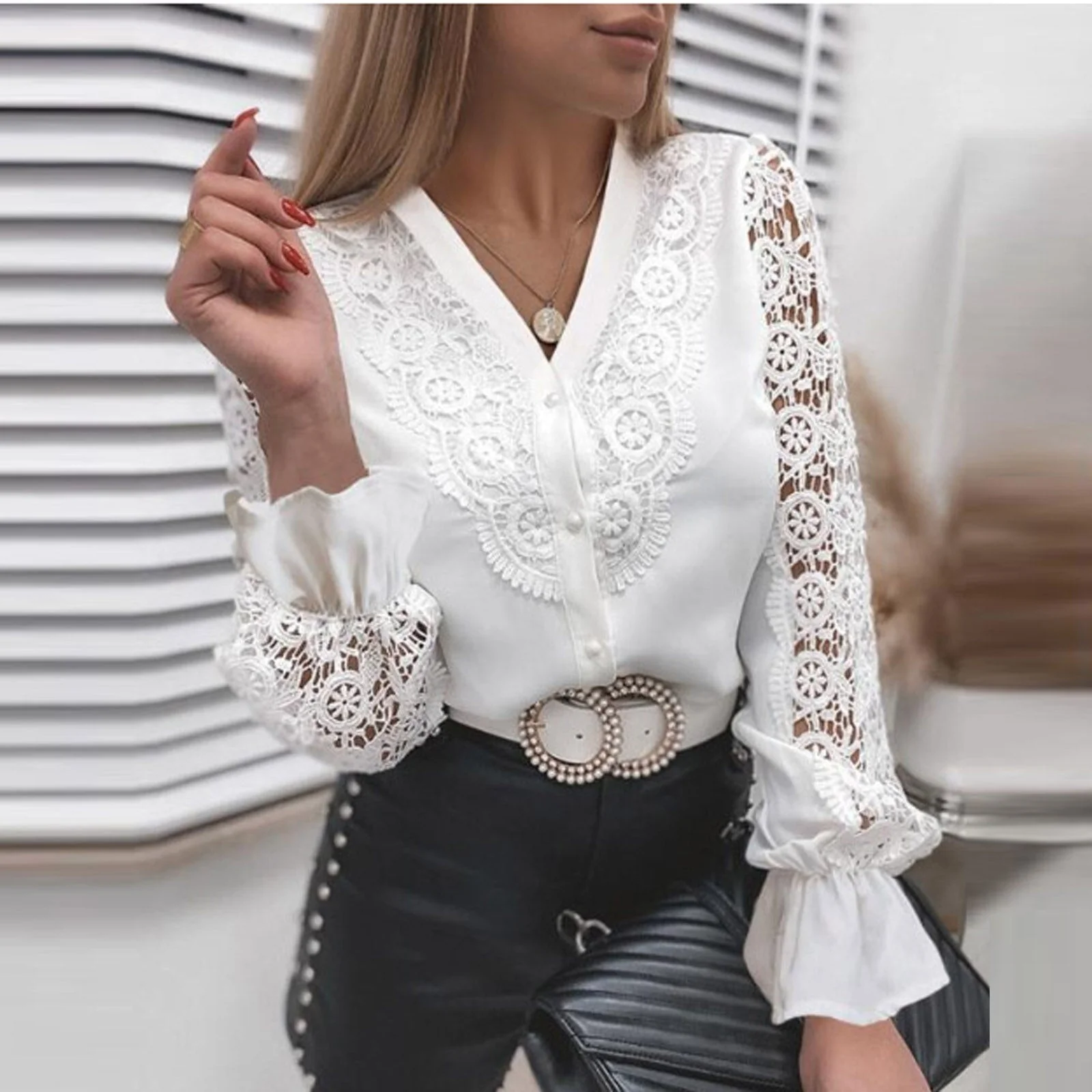 Noa® | Stylish Lace Blouse - Image 3