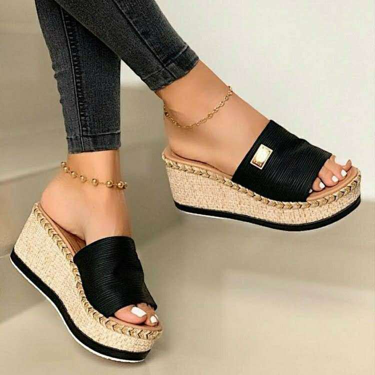 Nora® | Braune Sandal Wedges - Image 2