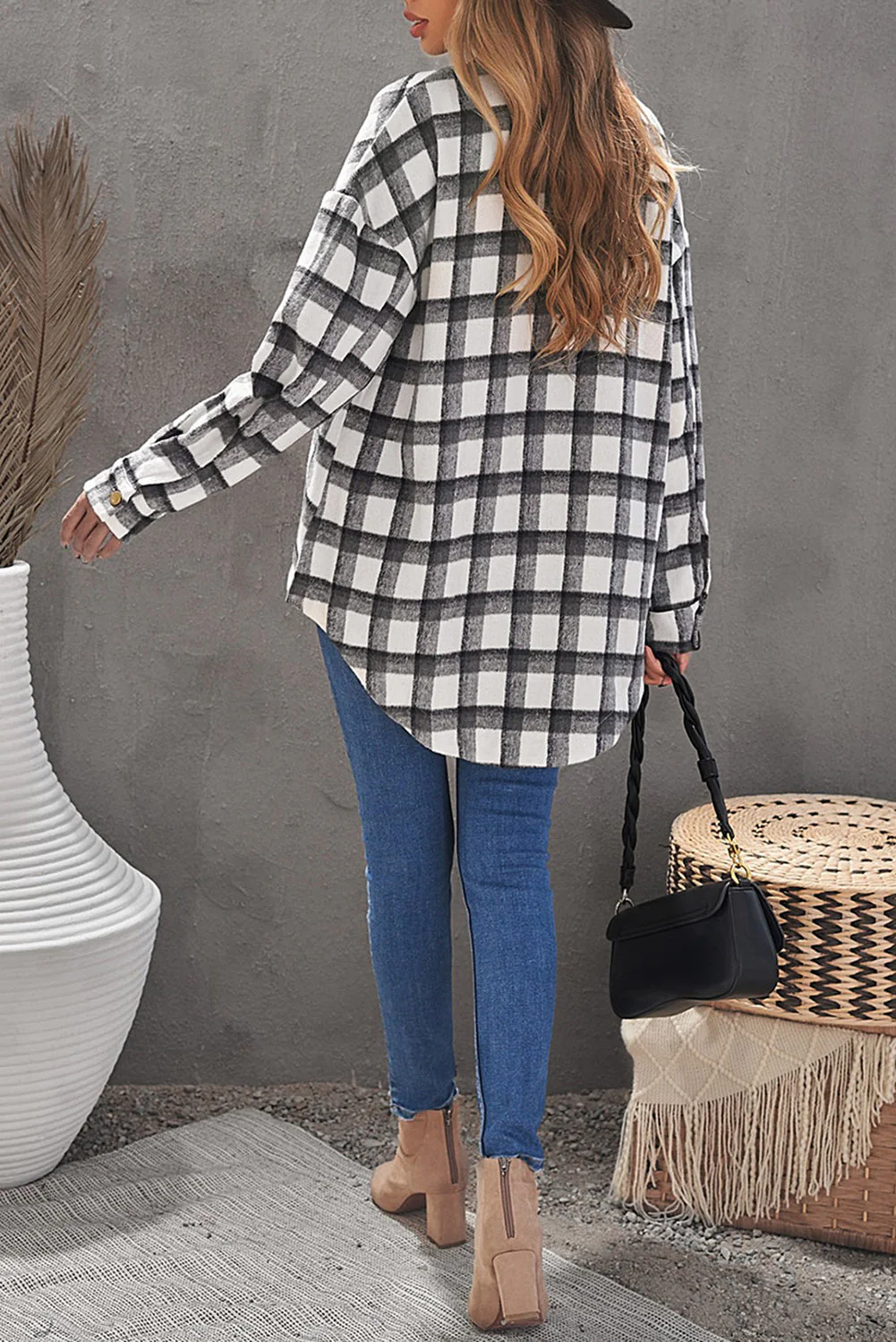 Norma | Timeless and elegant winter clothing - Image 3