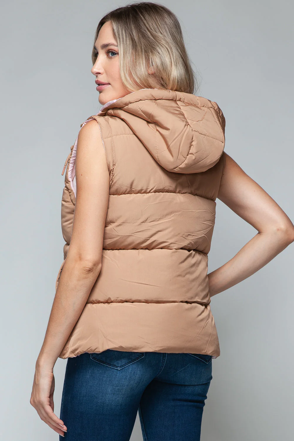 Nuria | Snobbish hooded vest with snap and zip fastening - Image 3