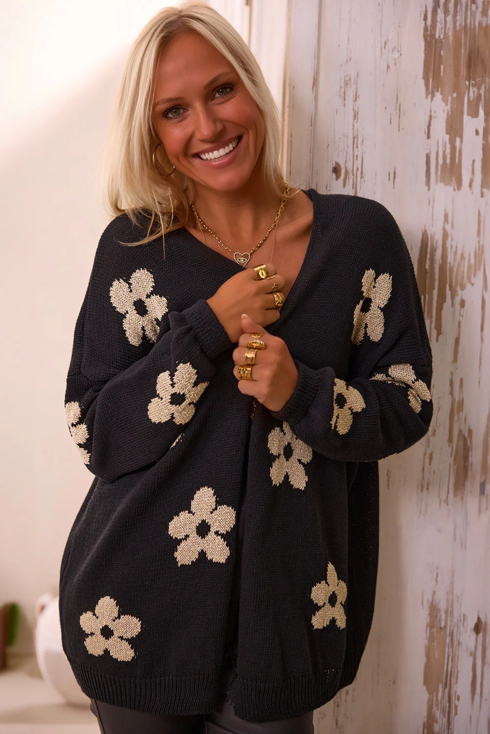 Olga | Elegant and versatile winter cardigan - Image 2