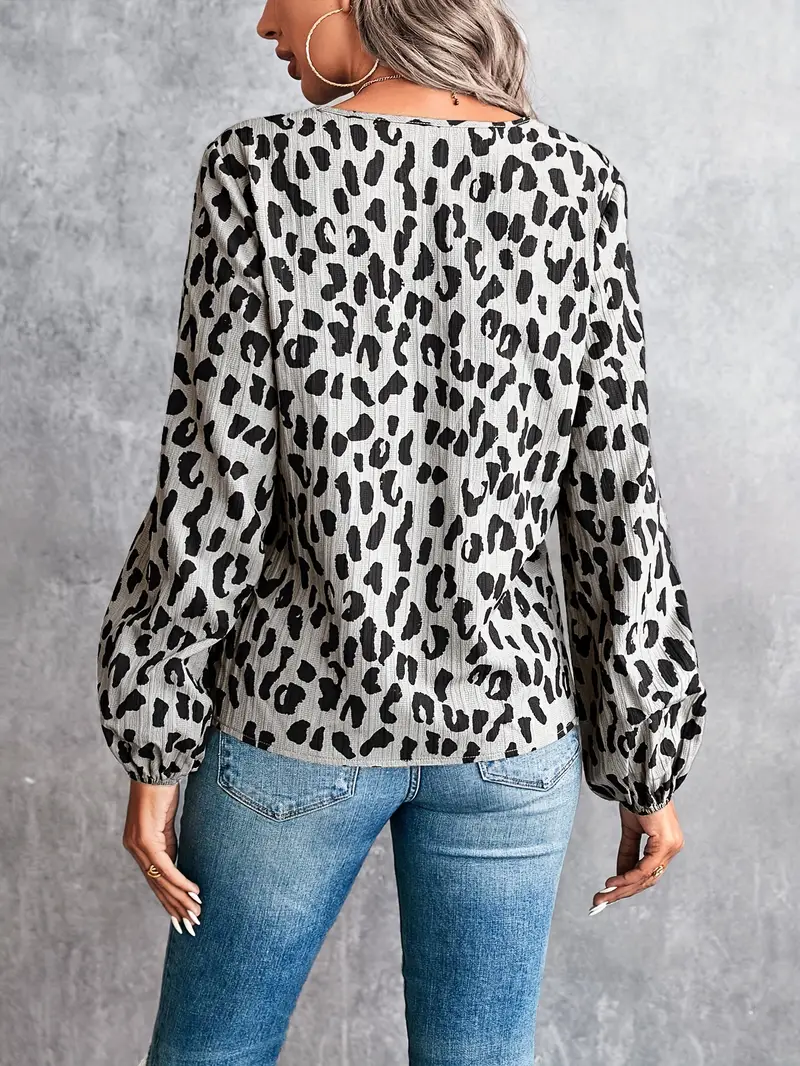 Patricia | Chic and relaxed winter blouse - Image 4