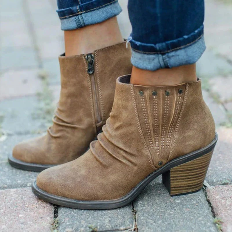Paula | Custom-made supportive orthopedic boots - Image 4