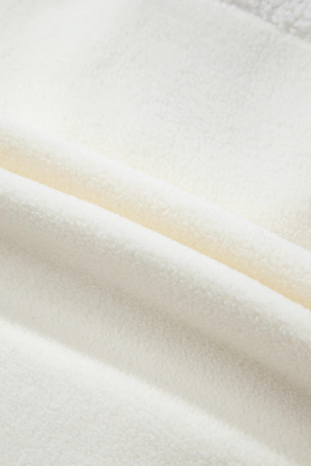 Paula | Fashionable and minimalist winter garment - Image 17