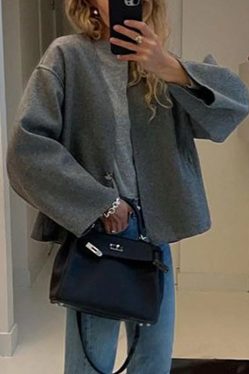 Penélope | Classic and stylish winter garment - Image 3