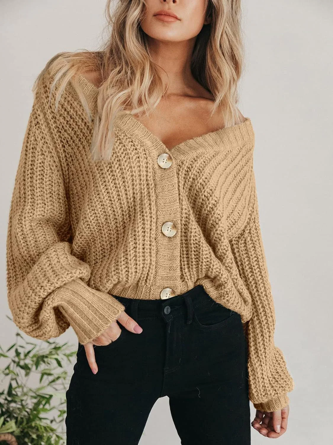 Pilar | Long sleeve cardigan with buttons - Image 2