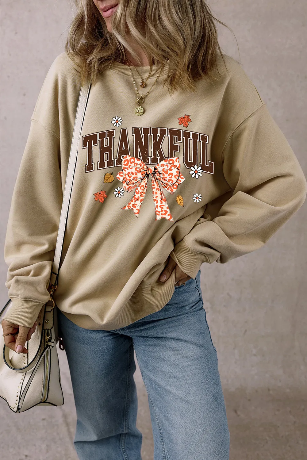 Pilar | THANKFUL long-sleeved crew neck sweatshirt with bow - Image 4