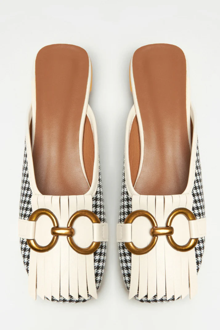 Prashi® | Chic Sandals - Image 4