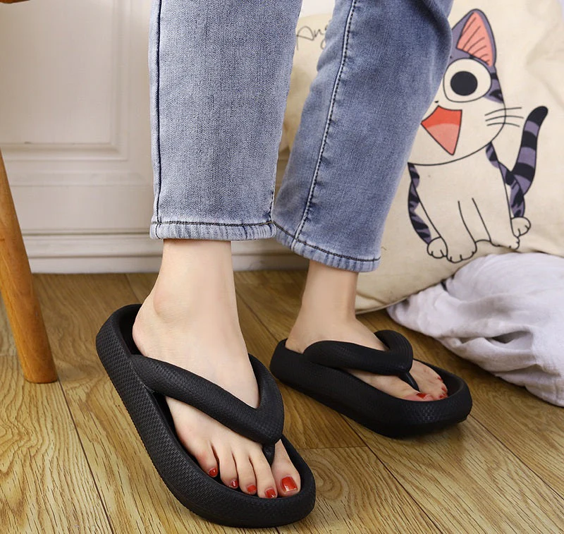 Pura® | Outdoor Seaside Beach Thick Bottom Flip Flops - Image 2