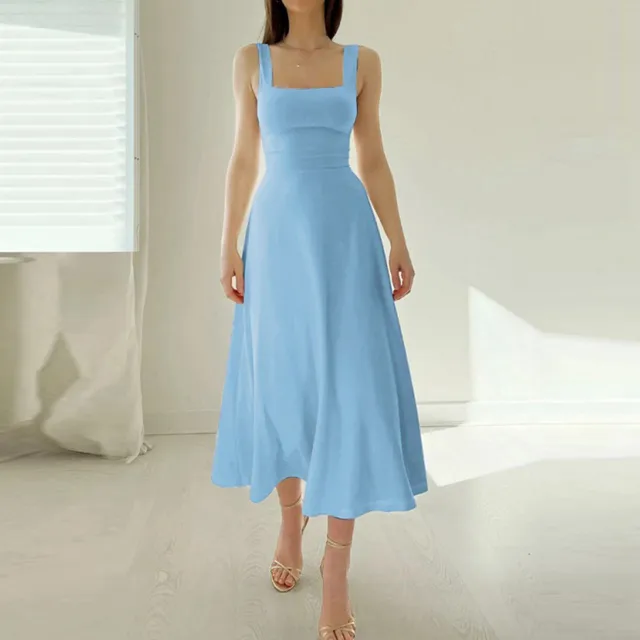 Querida® | Elegant Dress With Square Neckline