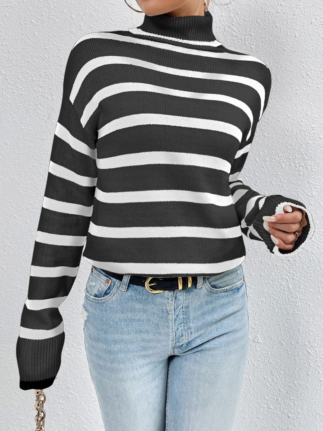 Raquel | Modern and comfortable winter sweater - Image 7