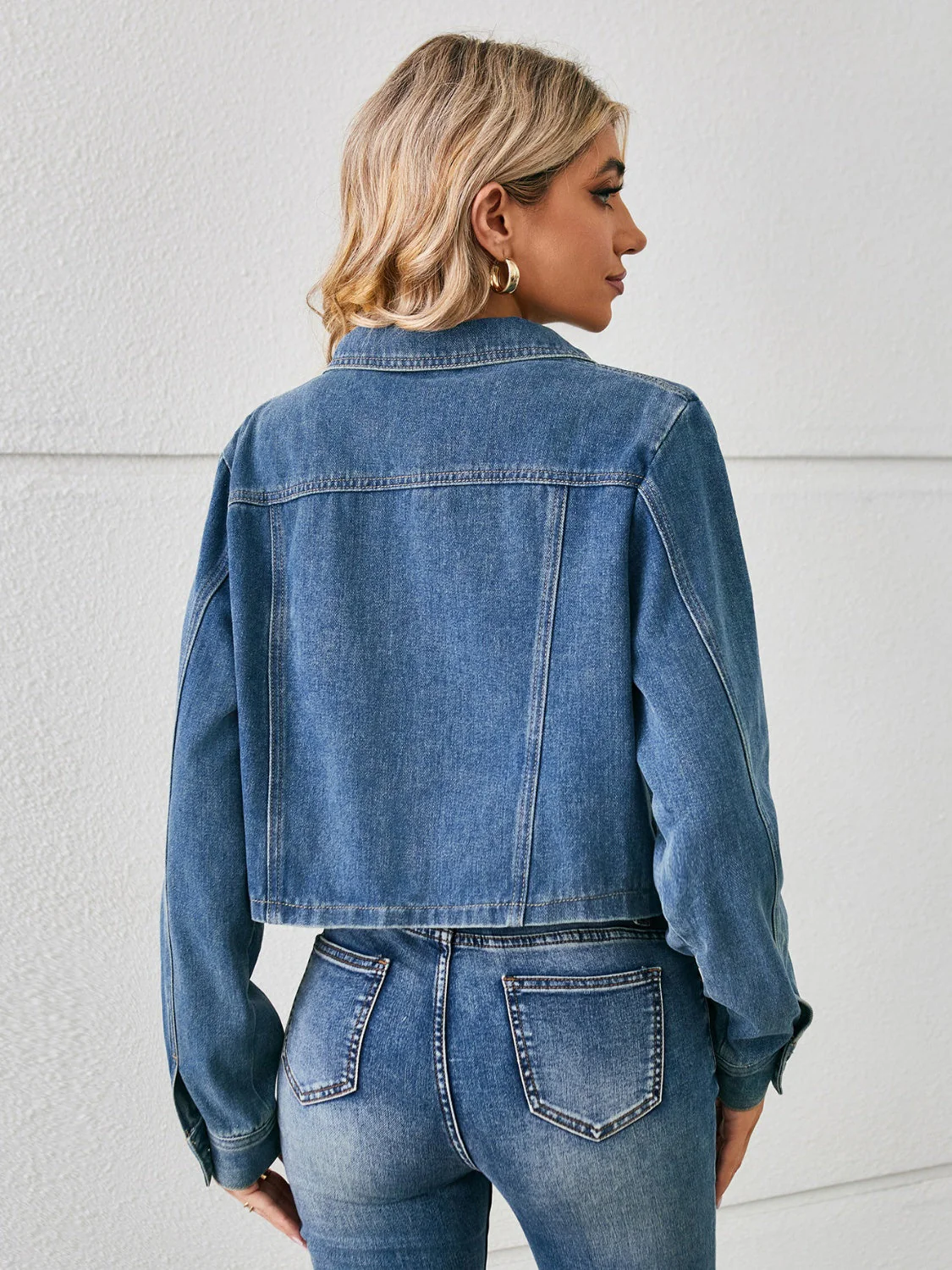 Regina | Buttoned, long-sleeved denim jacket - Image 2