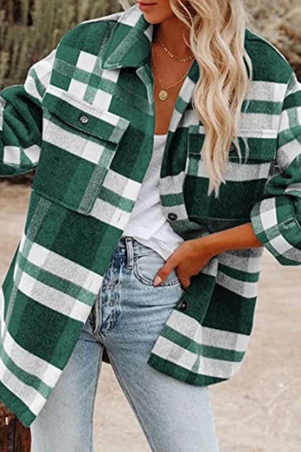 Regina | Casual outerwear with a checked turn-down collar and pocket buckle - Image 5