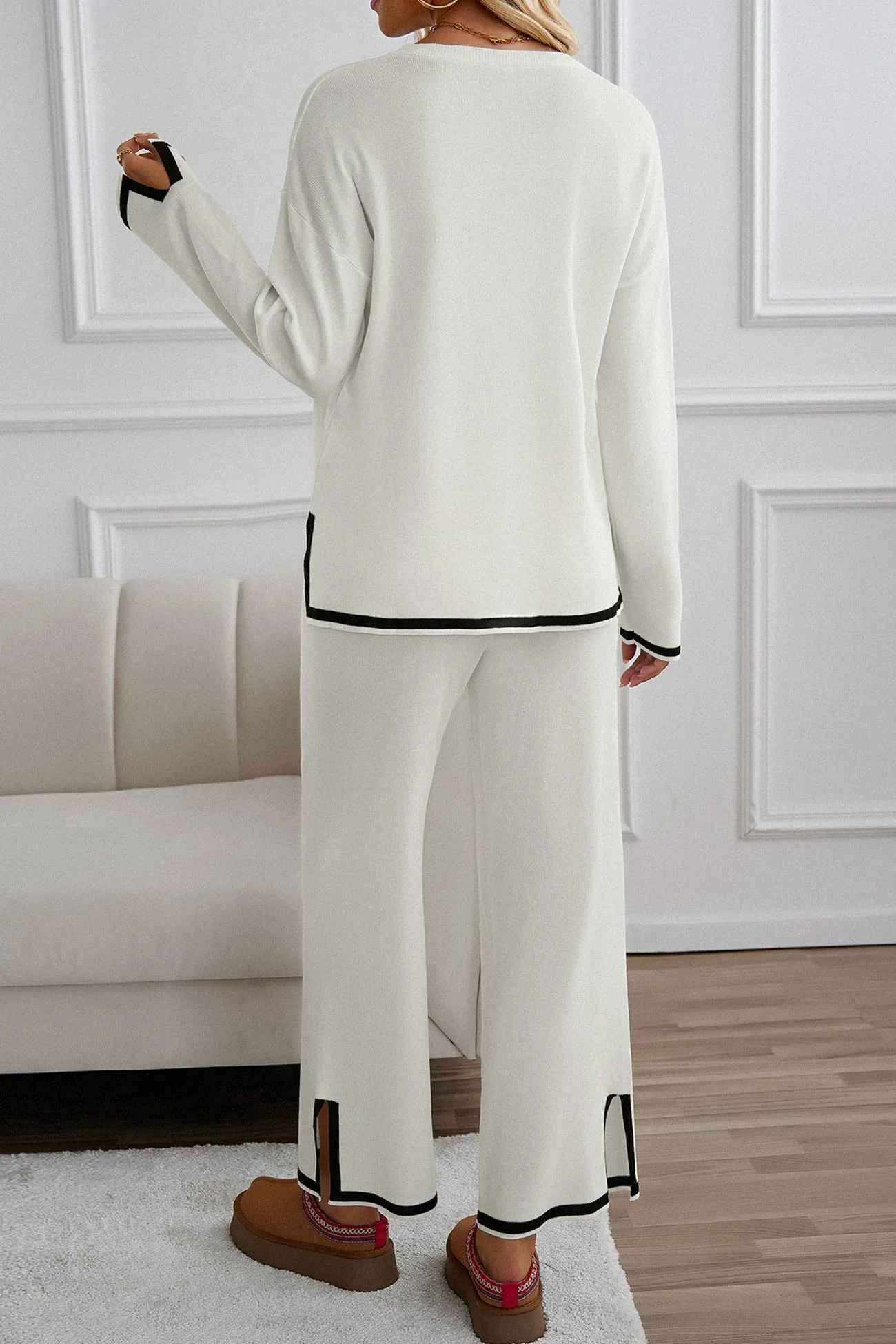 Regina | Knitted suits with a contrasting slit hem - Image 10