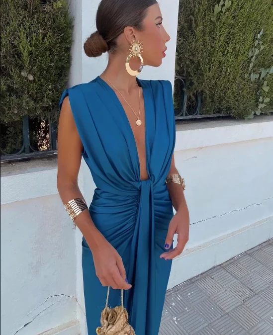 Regina® | Party Dress With A Low Neck - Image 4