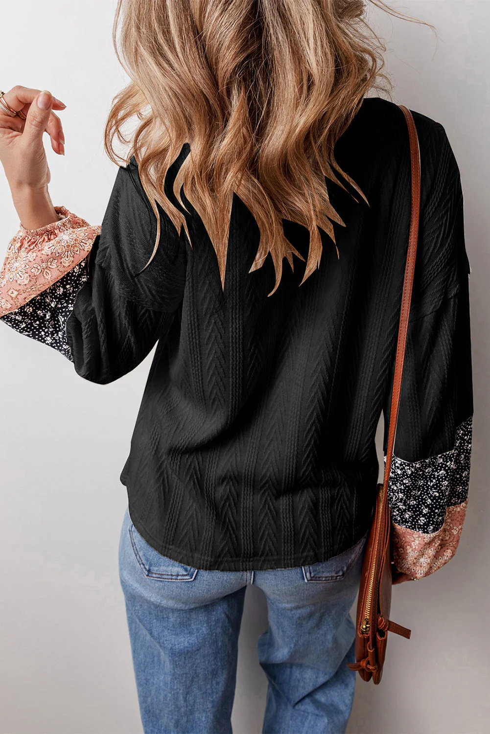 Reina | Casual and relaxed winter blouse.