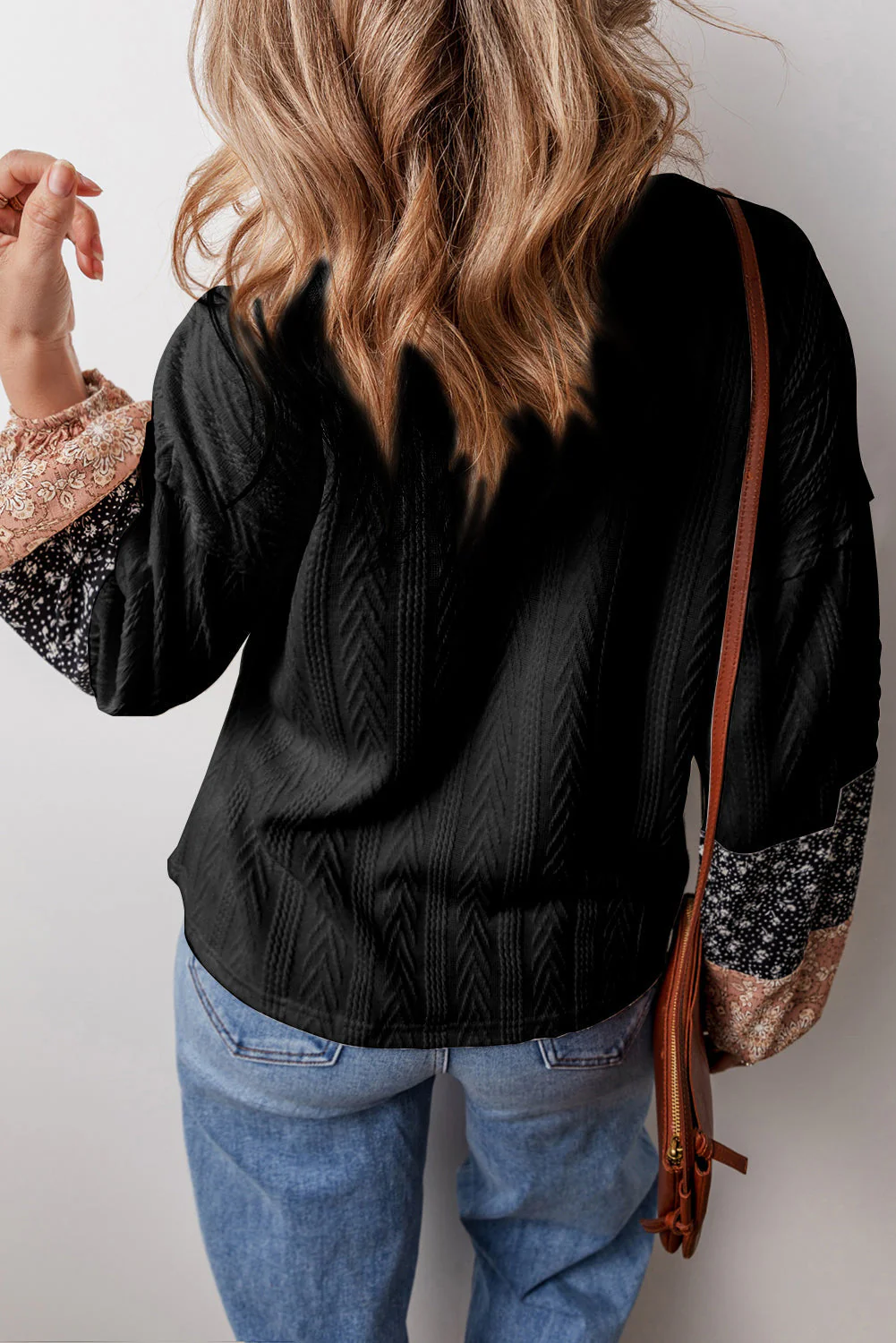 Reina | Casual and relaxed winter blouse. - Image 4