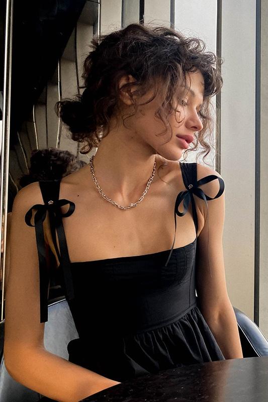 Renata® | Mini Dress With Bow And Shoulder Straps - Image 4